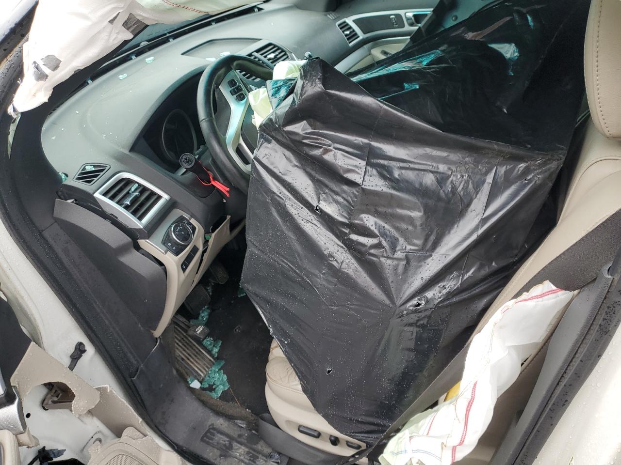 2012 Ford Explorer VIN 1FMHK7D82CGA11661 Copart auction photo, front end / side damage thumbnail 7
