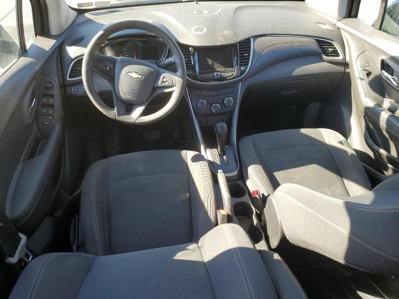 2019 Chevrolet Trax VIN 3GNCJNSB2KL282998 Copart auction photo, front end / side damage thumbnail 8