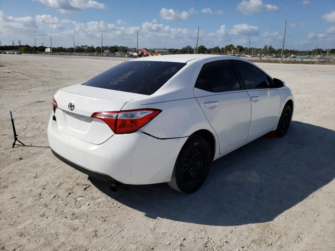 2016 Toyota Corolla VIN 5YFBURHEXGP526024 Copart auction photo, side / front end damage thumbnail 4