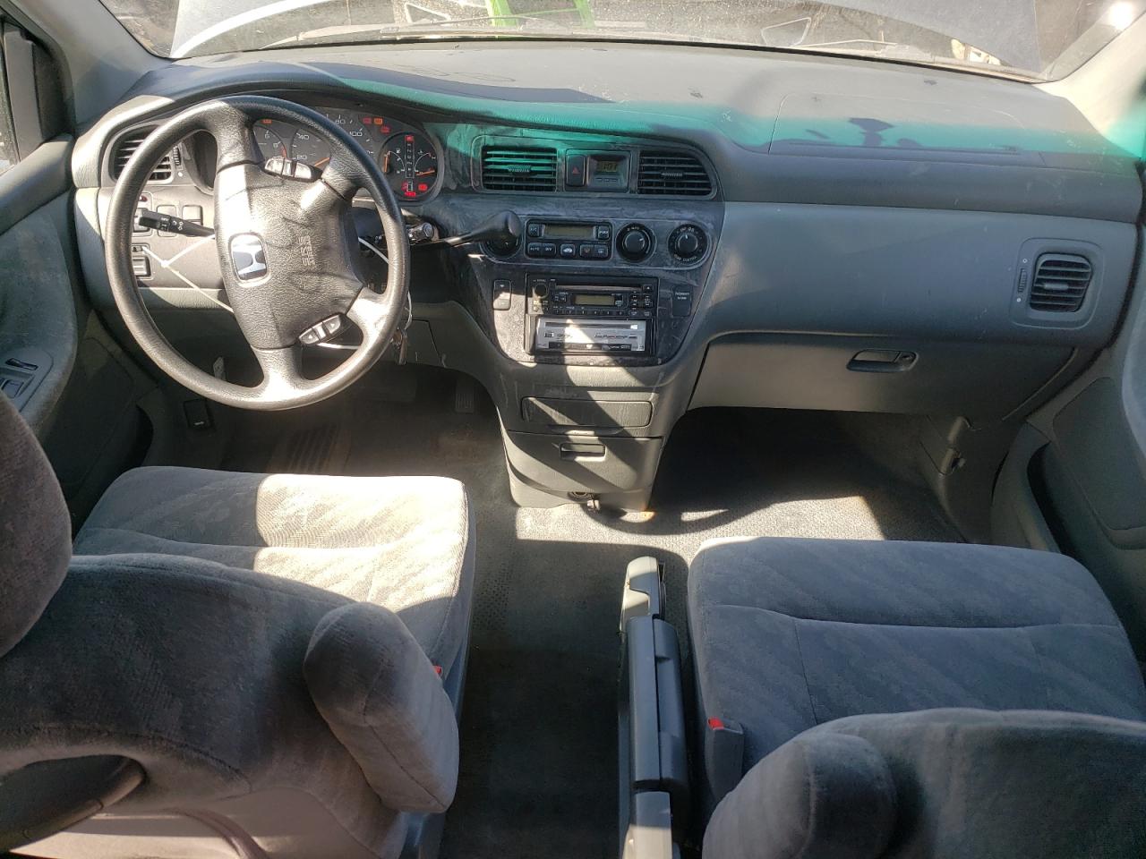 2003 Honda Odyssey VIN 5FNRL18613B090522 Copart auction photo, side / rear end damage thumbnail 8