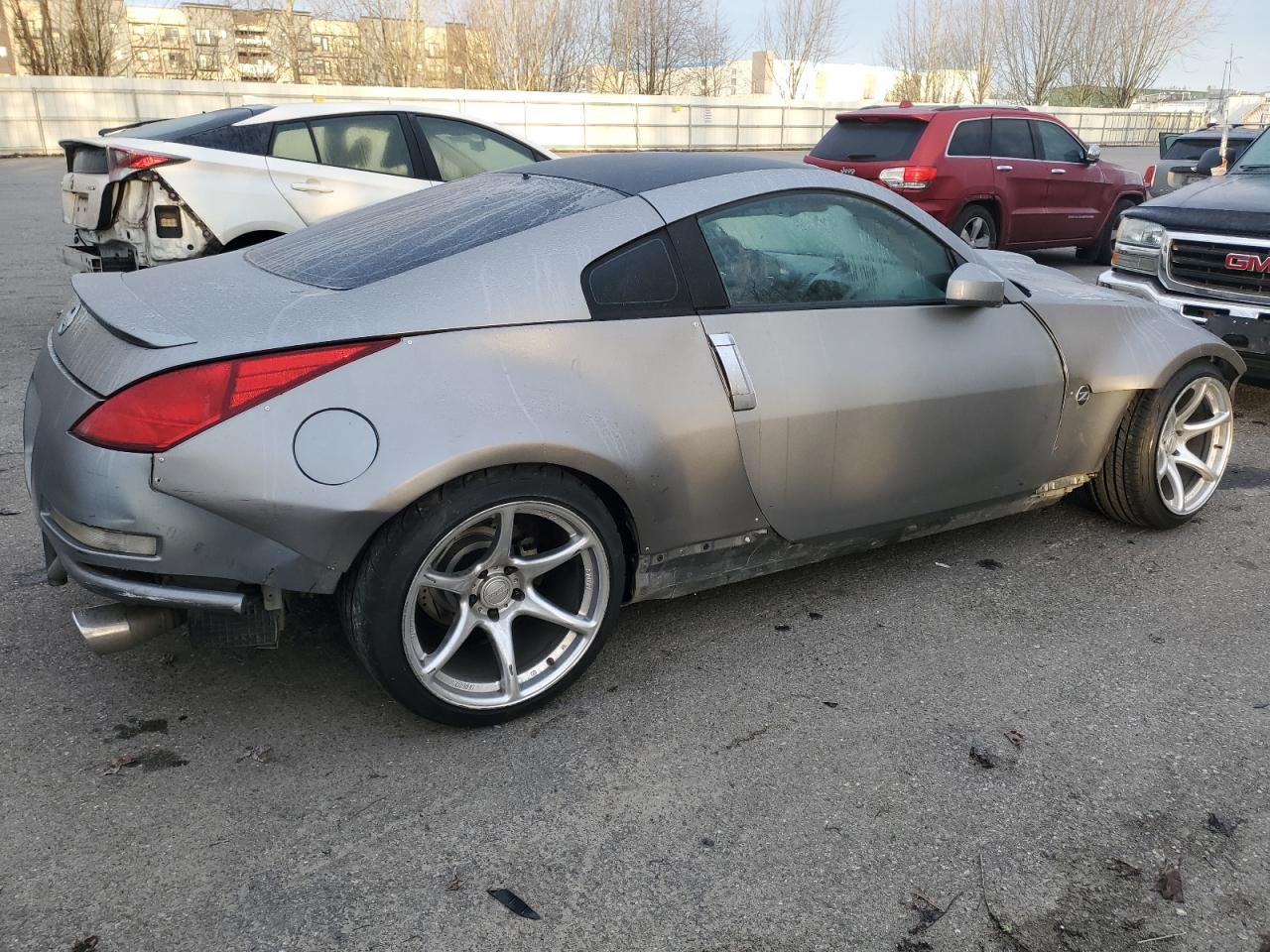 2003 Nissan 350Z VIN JN1AZ34E53T020137 Copart auction photo, front end / side damage thumbnail 3