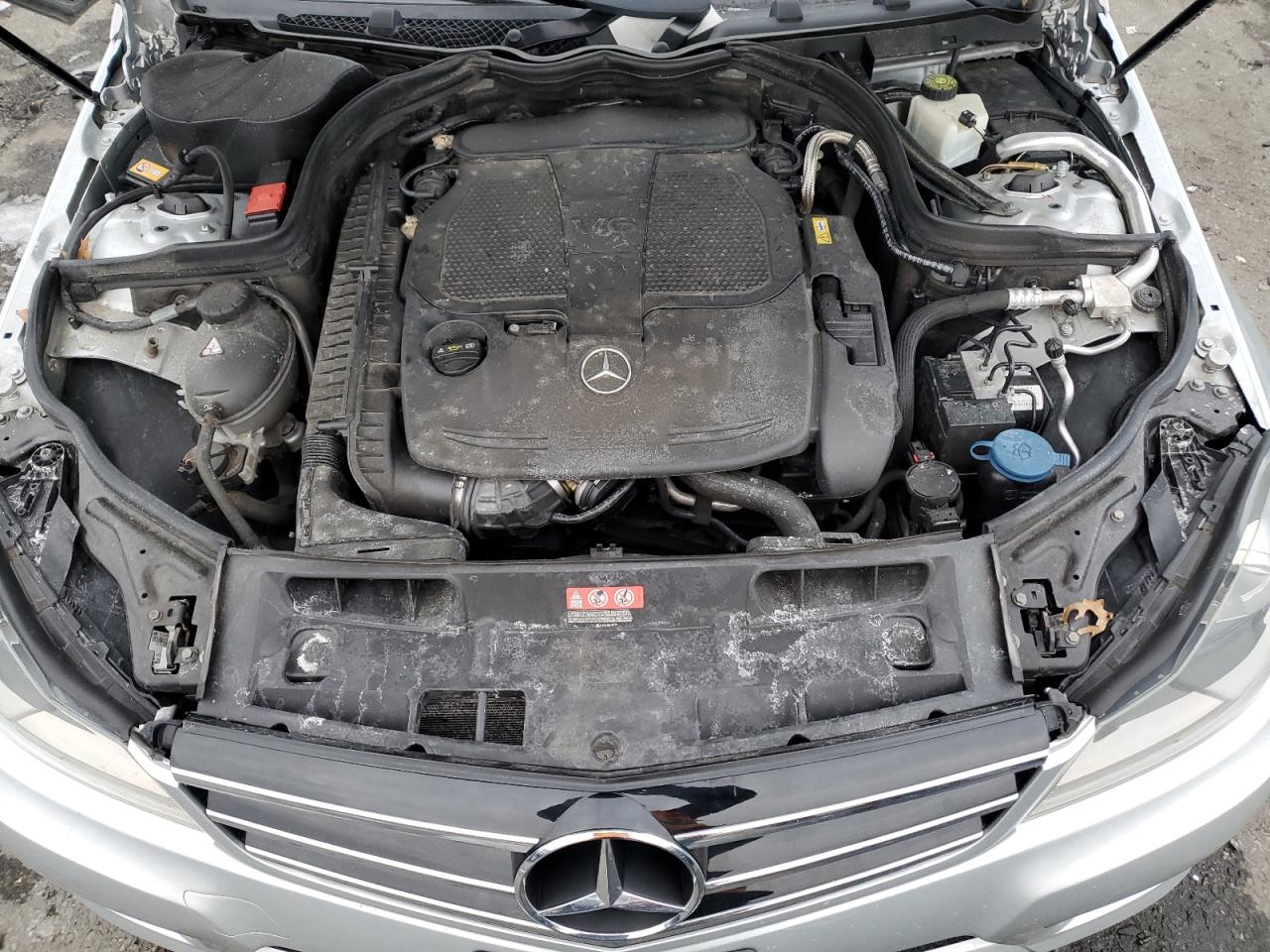 2014 Mercedes-Benz C-klasse VIN WDDGF8AB4EA911371 Copart auction photo, all over damage thumbnail 11