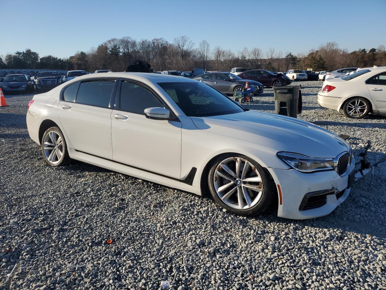 2017 BMW 7er VIN WBA7F2C56HG421544 Copart auction photo, all over damage thumbnail 4