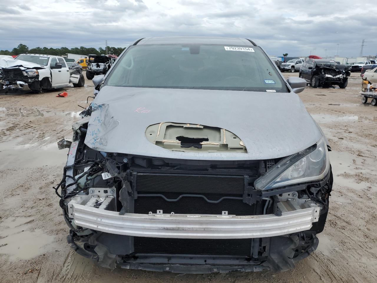 2018 Chrysler Pacifica VIN 2C4RC1FG3JR279864 Copart auction photo, front end / side damage thumbnail 5