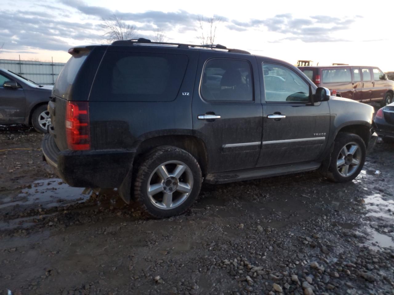 2013 Chevrolet Tahoe VIN 1GNSKCE02DR372607 Copart auction photo, front end damage thumbnail 3