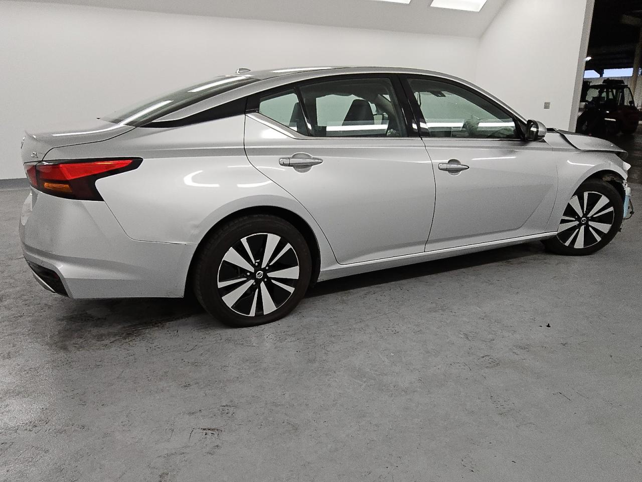2019 Nissan Altima VIN 1N4BL4EVXKC244466 Copart auction photo, front end damage thumbnail 3