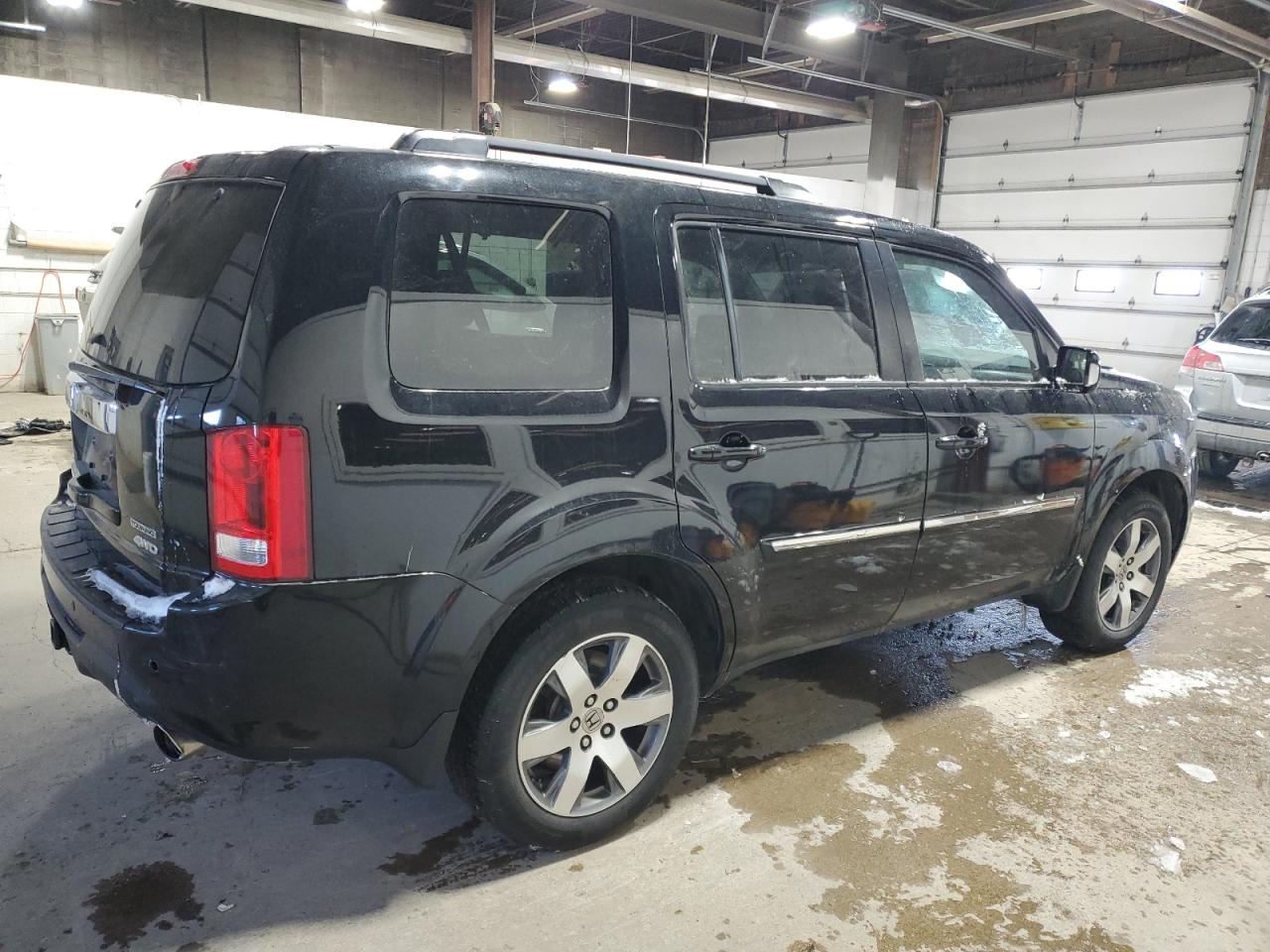 2014 Honda Pilot VIN 5FNYF4H97EB053492 Copart auction photo, rear end damage thumbnail 3