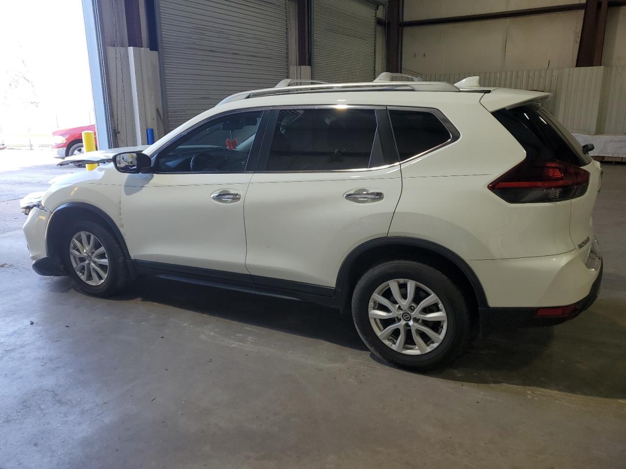 2019 Nissan Rogue VIN 5N1AT2MT6KC799257 Copart auction photo, front end / minor dent/scratches damage thumbnail 2