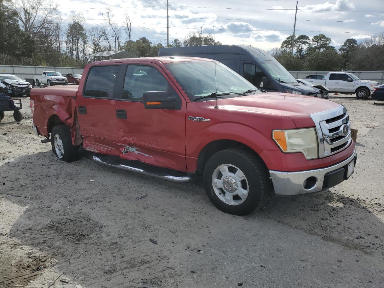 2009 Ford F-150 VIN 1FTRW12899FA99085 Copart auction photo, side / rear end damage thumbnail 4