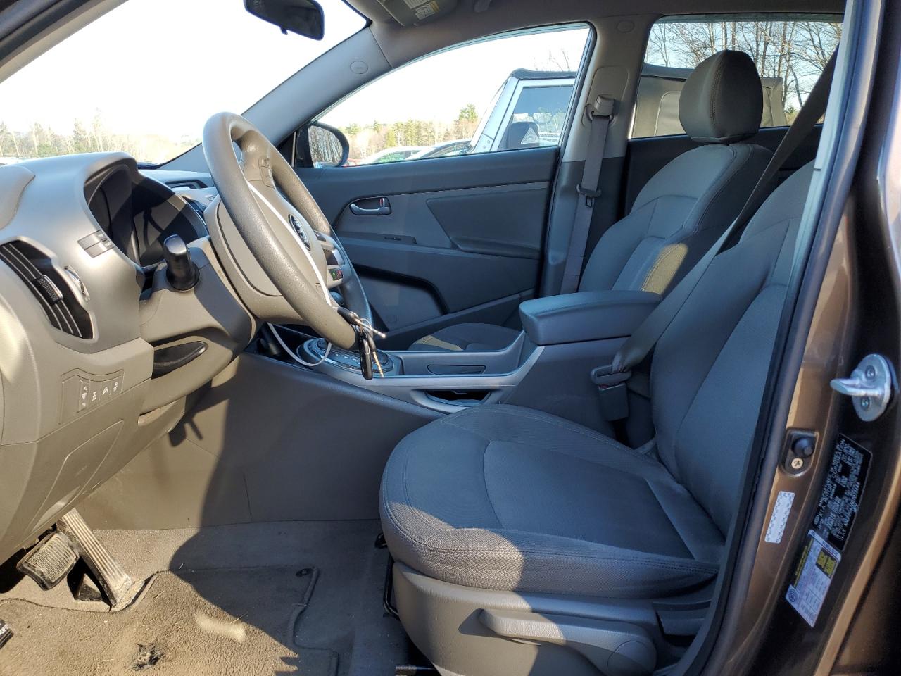 2011 KIA Sportage VIN KNDPBCA28B7073444 Copart auction photo, side / minor dent/scratches damage thumbnail 7