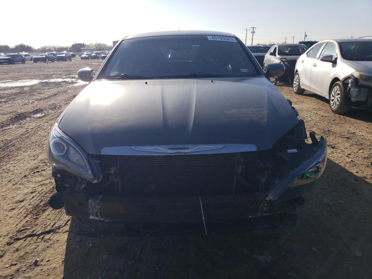 2013 Chrysler 200 VIN 1C3CCBBB7DN595229 Copart auction photo, front end / minor dent/scratches damage thumbnail 5
