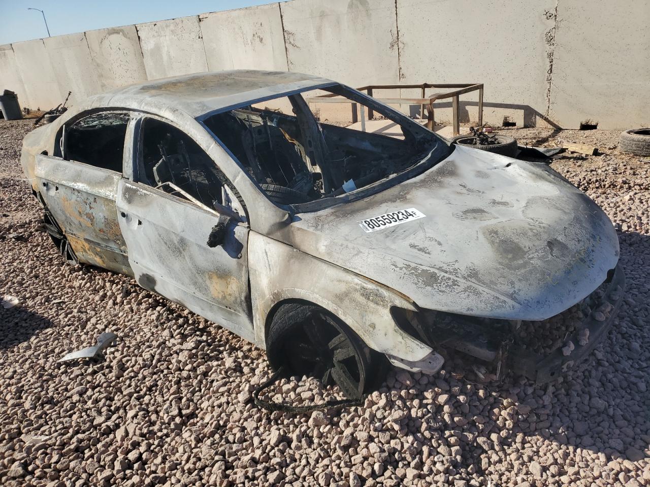 2013 Volkswagen Passat CC VIN WVWBP7AN3DE528812 Copart auction photo, burn damage thumbnail 4