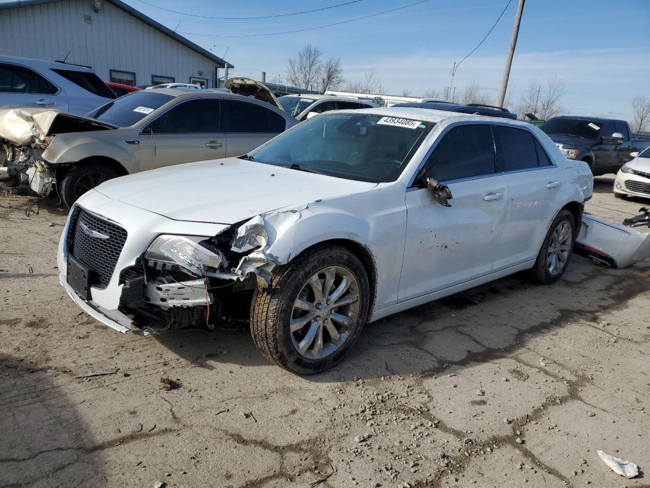 2017 Chrysler 300 VIN 2C3CCARG1HH610415