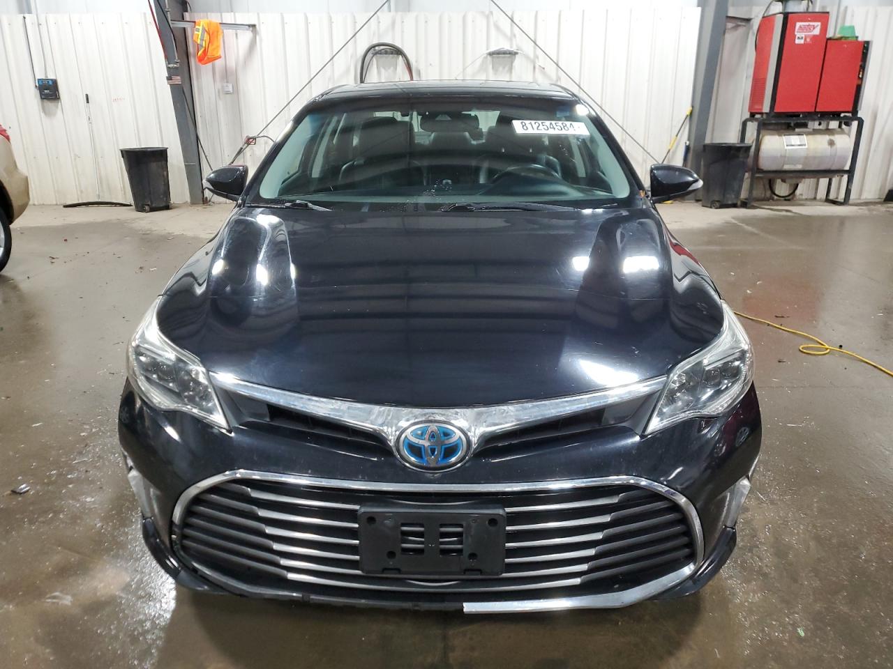 2016 Toyota Avalon VIN 4T1BD1EB6GU050039 Copart auction photo, side / front end damage thumbnail 5