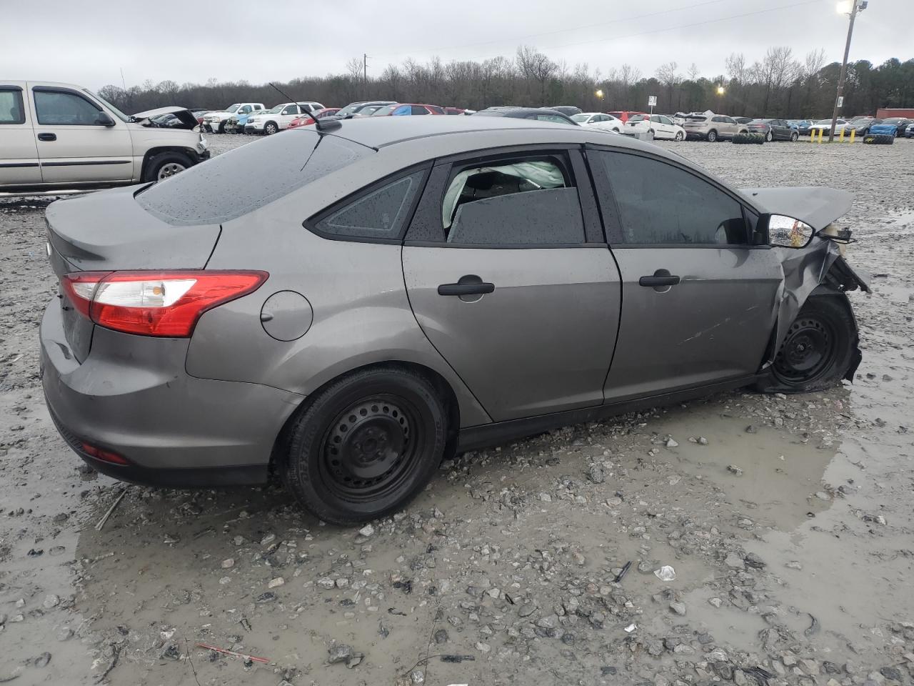 2012 Ford Focus VIN 1FAHP3E26CL328171 Copart auction photo, front end / rear end damage thumbnail 3