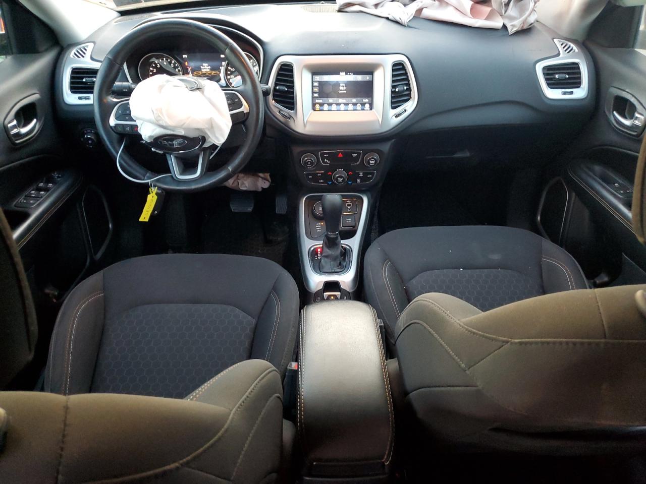 2019 Jeep Compass VIN 3C4NJDAB0KT723606 Copart auction photo, front end damage thumbnail 8