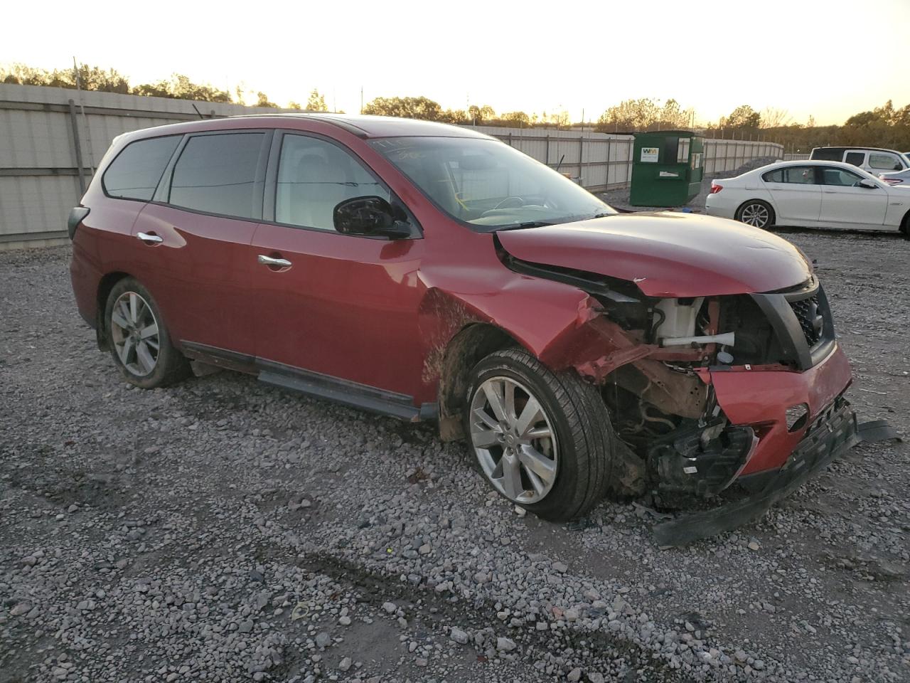 2015 Nissan Pathfinder VIN 5N1AR2MN1FC678450 Copart auction photo, front end damage thumbnail 4