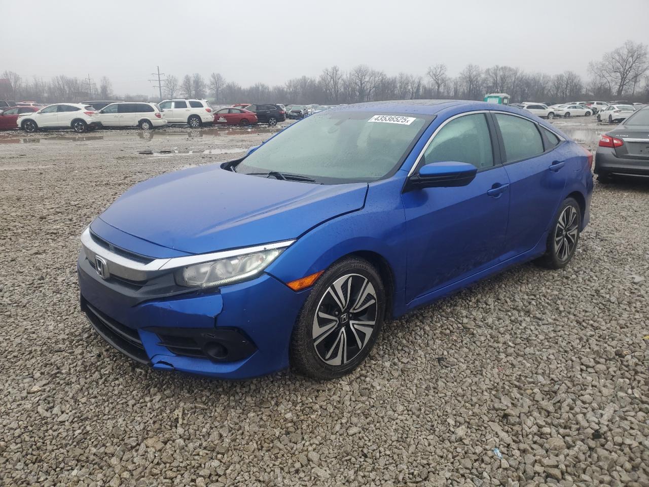 2017 Honda cb VIN 19XFC1F75HE009484 - Copart auction photo