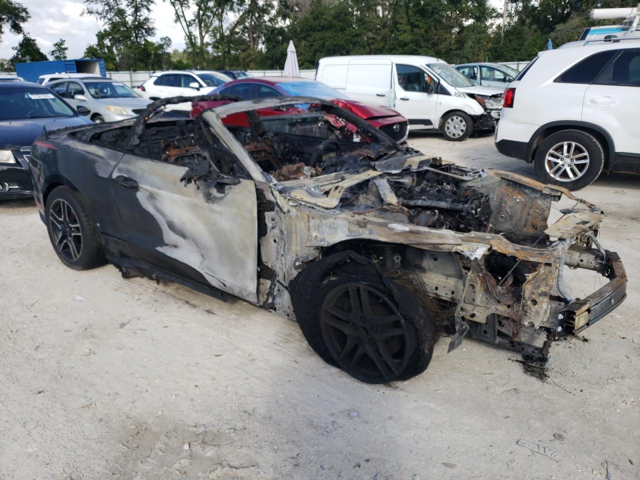 2020 Ford Mustang VIN 1FATP8UH4L5106343 Copart auction photo, burn damage thumbnail 4