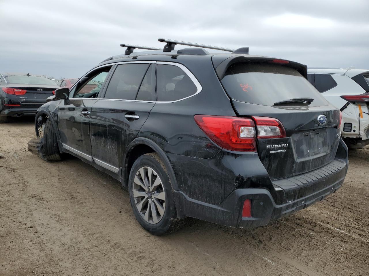 2018 Subaru Outback VIN 4S4BSETC1J3336841 Copart auction photo, front end damage thumbnail 2