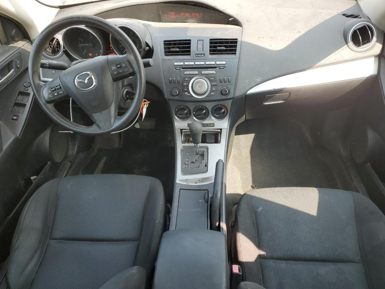 2011 Mazda 3 VIN JM1BL1VF6B1416960 Copart auction photo, front end / rear end damage thumbnail 8