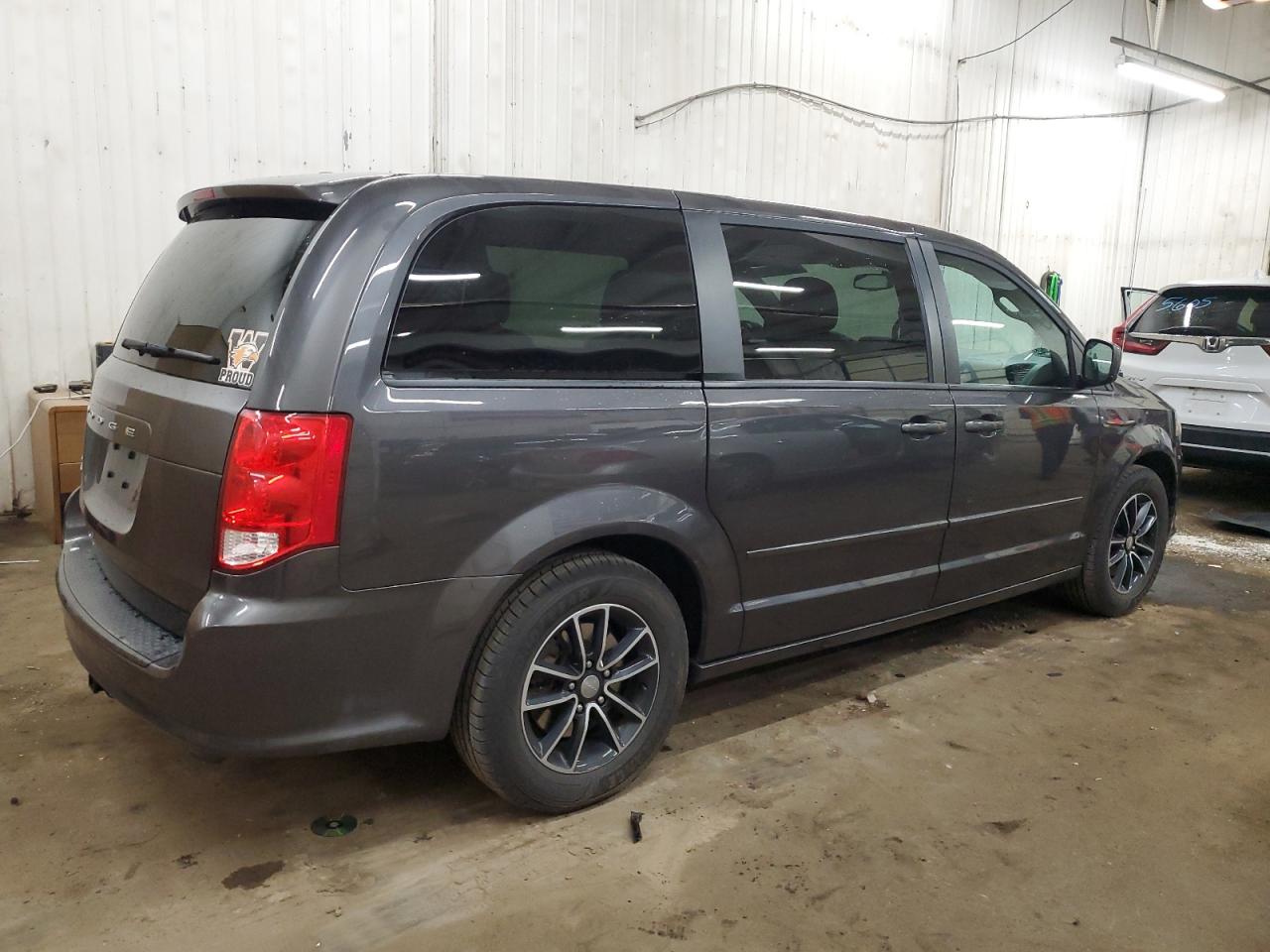 2015 Dodge Caravan VIN 2C4RDGCG1FR749949 Copart auction photo, front end damage thumbnail 3