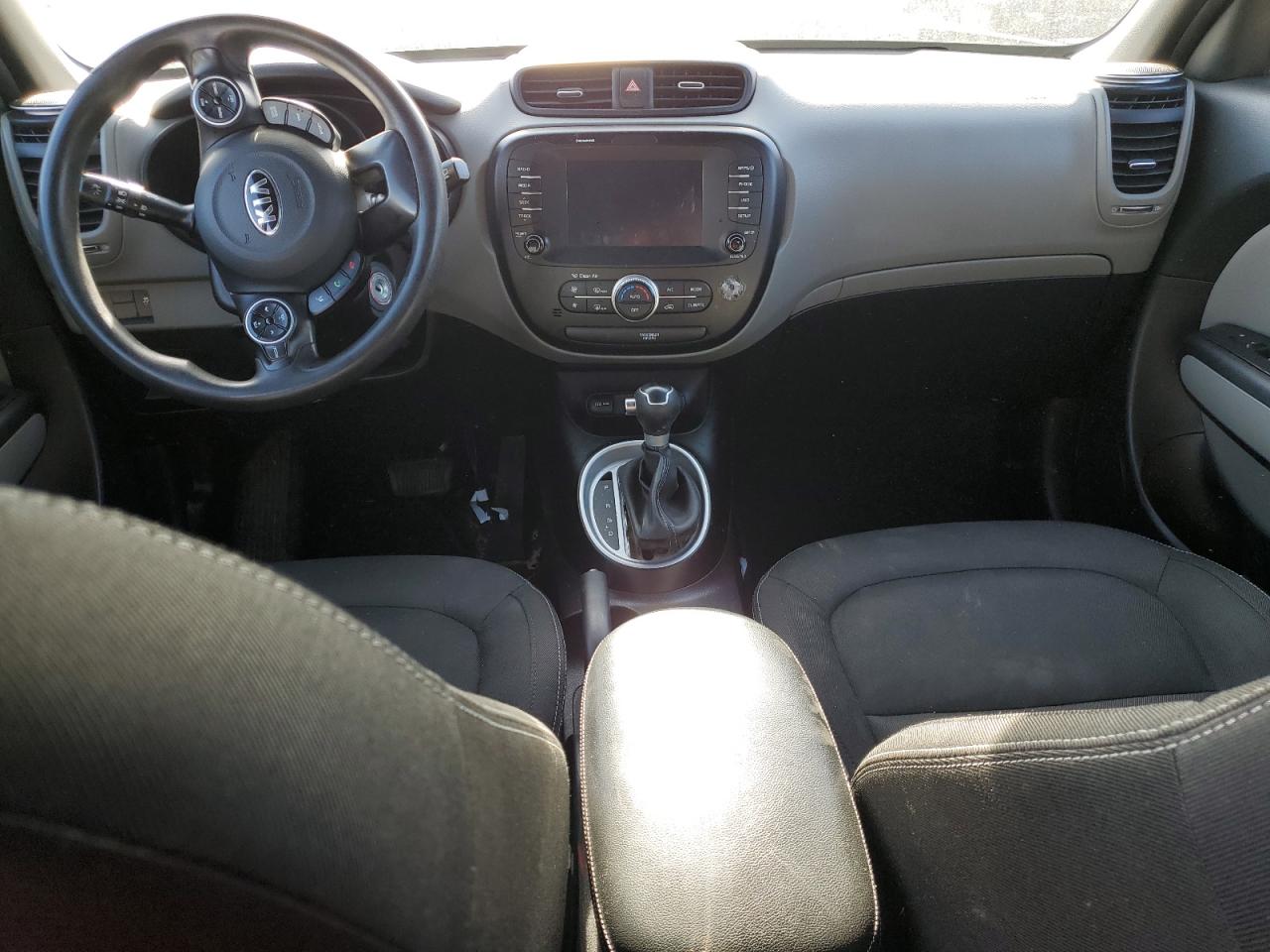 2018 KIA Soul VIN KNDJP3A52J7511553 Copart auction photo, front end damage thumbnail 8