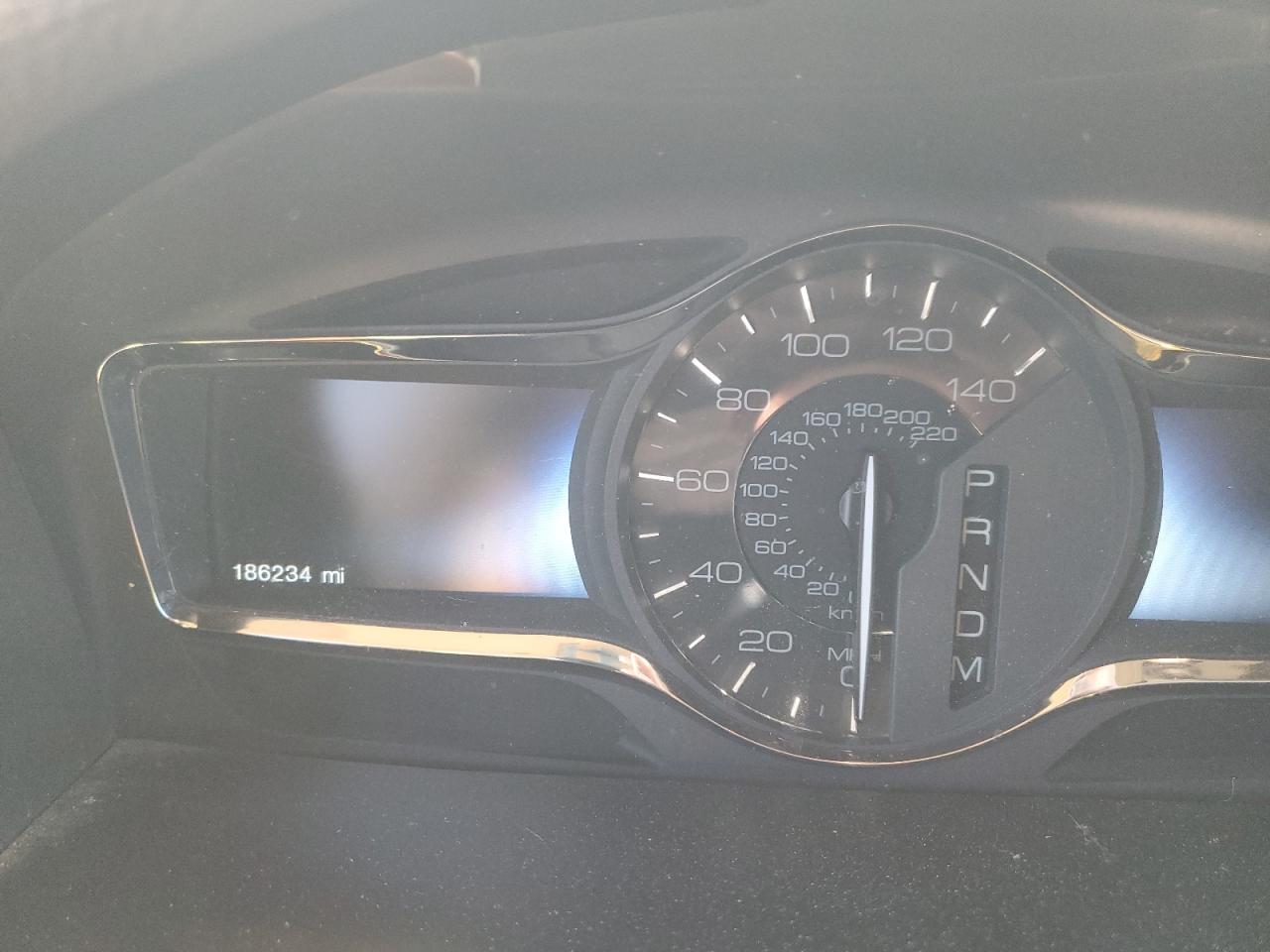 2012 Lincoln MKX VIN 2LMDJ6JK6CBL18256 Copart auction photo, minor dent/scratches / undercarriage damage thumbnail 9