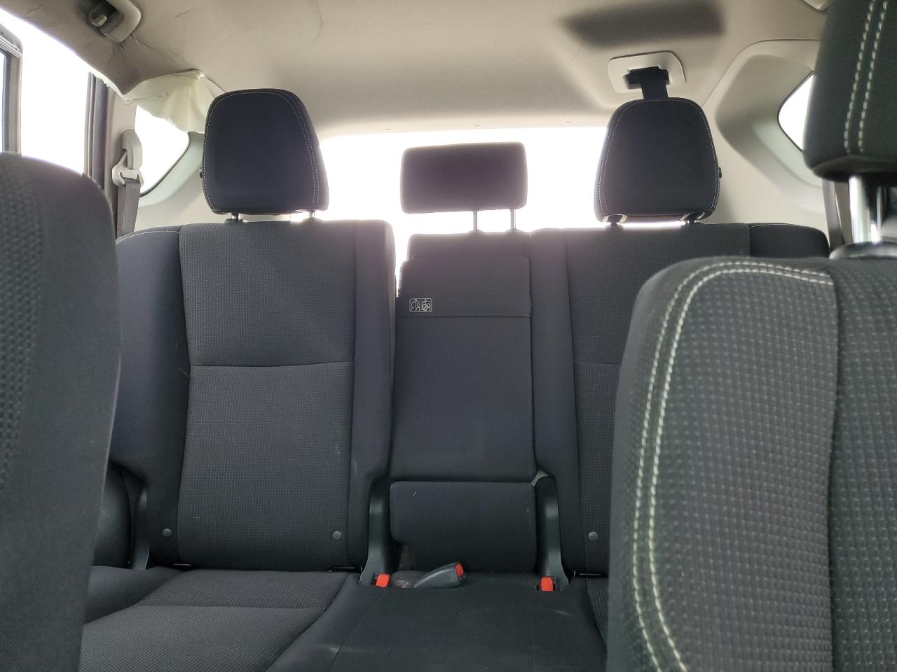 2018 Toyota RAV 4 VIN JTMRJREV6JD159466 Copart auction photo, side / rear end damage thumbnail 10