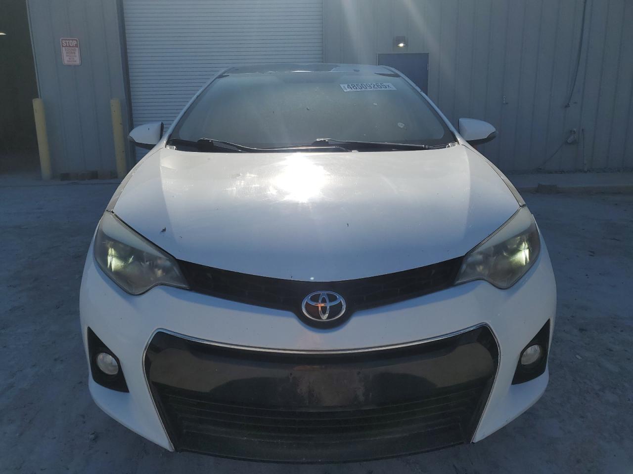2015 Toyota Corolla VIN 5YFBURHE0FP280373 Copart auction photo, rear end / minor dent/scratches damage thumbnail 5