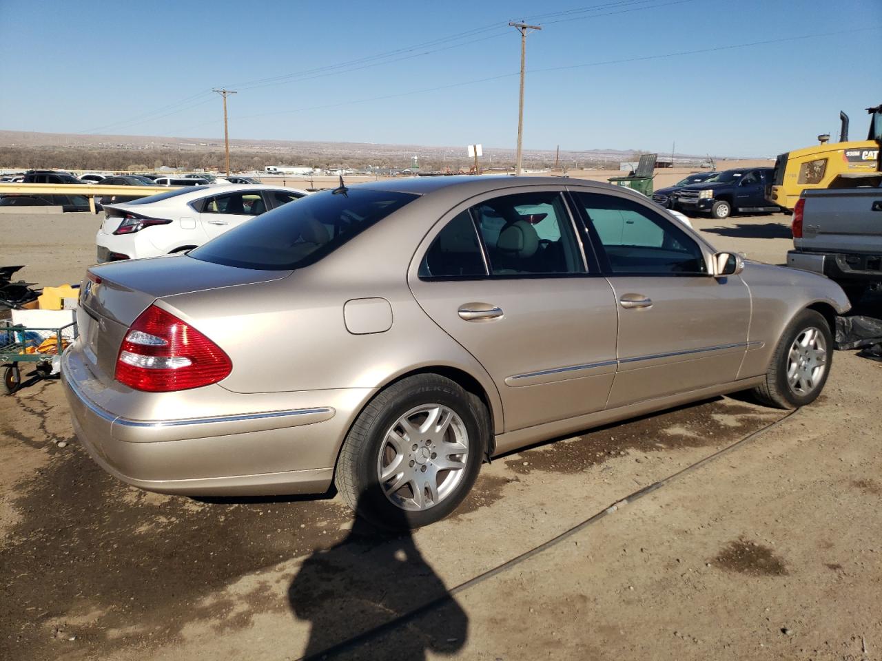 2004 Mercedes-Benz E-klasse VIN WDBUF65J44A475086 Copart auction photo, front end damage thumbnail 3
