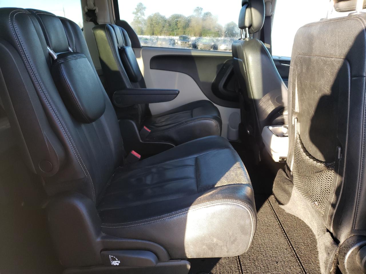 2013 Chrysler Town & Country VIN 2C4RC1BG4DR776092 Copart auction photo, front end damage thumbnail 12