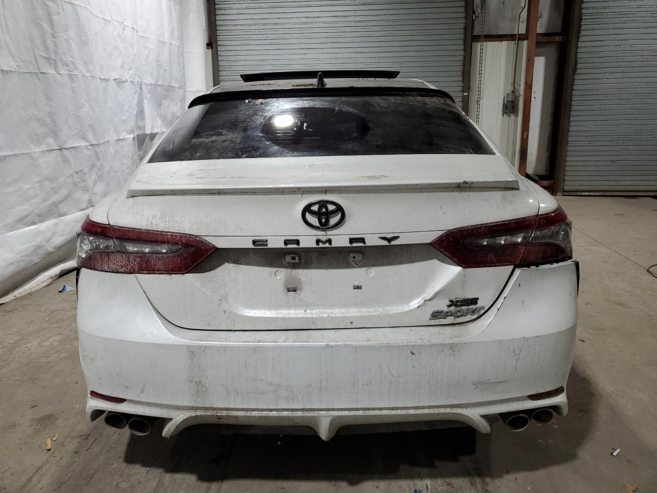 2022 Toyota Camry VIN 4T1K61AK4NU006991 Copart auction photo, front end / minor dent/scratches damage thumbnail 6