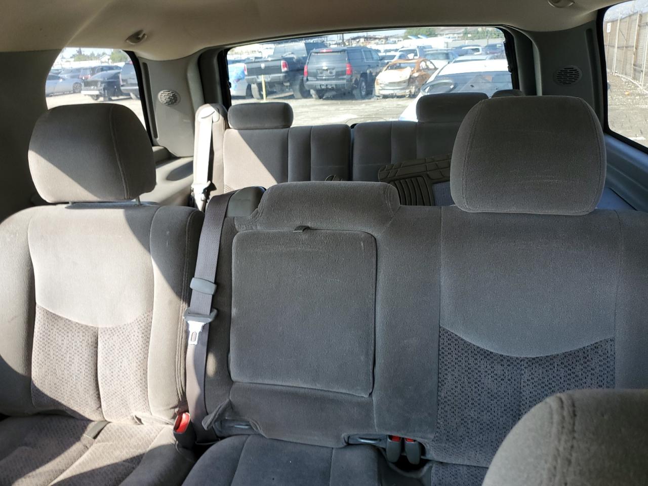 2003 Chevrolet Tahoe VIN 1GNEC13T53R253265 Copart auction photo, side damage thumbnail 10