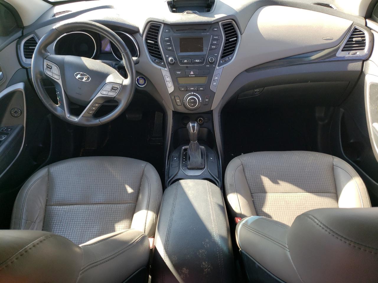 2015 Hyundai Santa Fe VIN 5XYZU3LB5FG247625 Copart auction photo, front end damage thumbnail 8