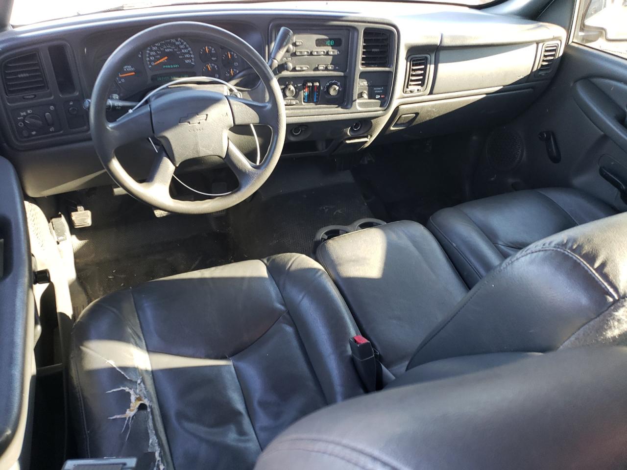 2004 Chevrolet Silverado VIN 1GCEC19V84E217113 Copart auction photo, all over damage thumbnail 8