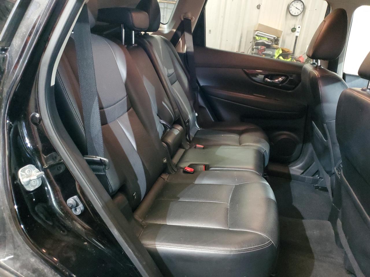 2017 Nissan Rogue VIN JN8AT2MV4HW263473 Copart auction photo, front end / minor dent/scratches damage thumbnail 11