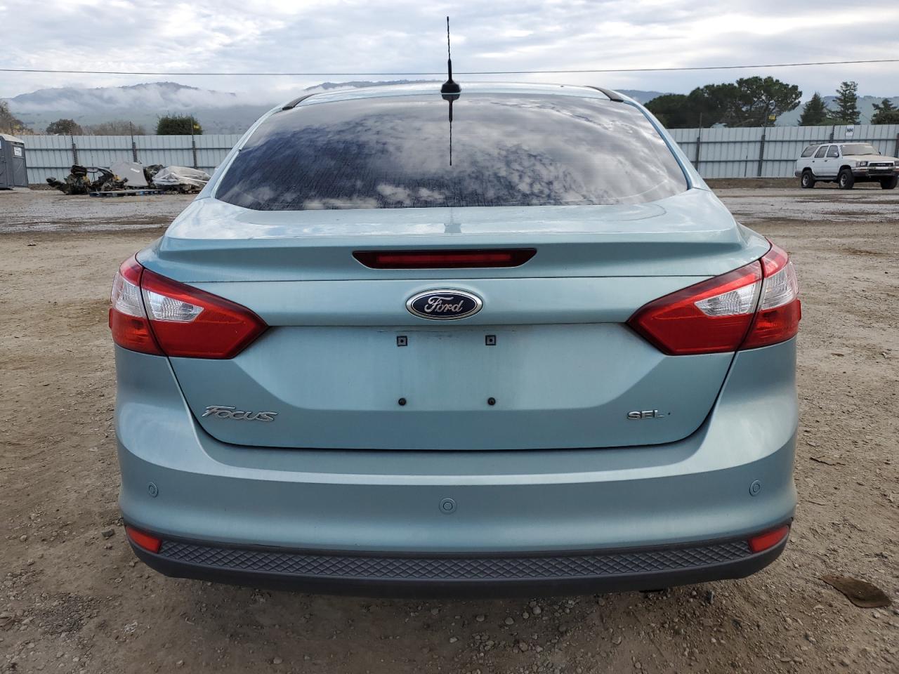2012 Ford Focus VIN 1FAHP3H25CL304987 Copart auction photo, front end damage thumbnail 6