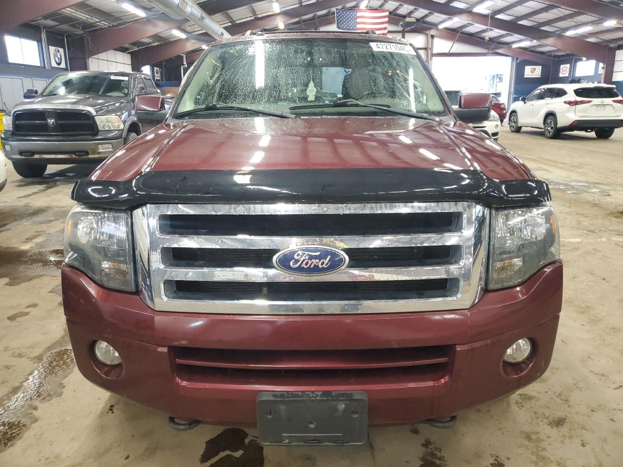 2011 Ford Expedition VIN 1FMJU2A54BEF00484 Copart auction photo, minor dent/scratches damage thumbnail 5