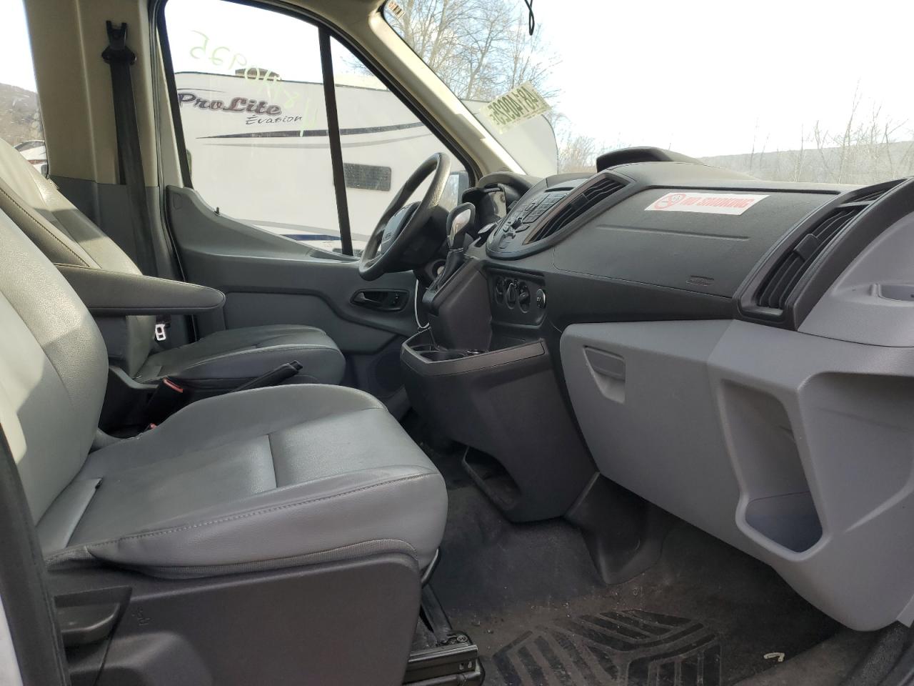 2015 Ford Transit VIN 1FDZX2XM5FKA67810 Copart auction photo, front end / side damage thumbnail 11