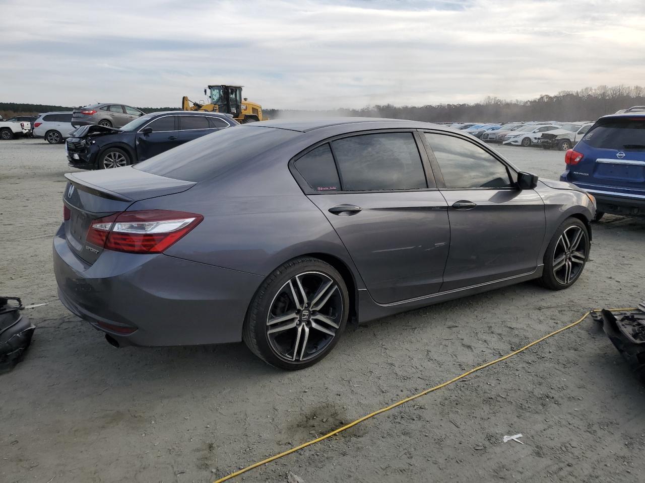 2016 Honda Accord VIN 1HGCR2F52GA215628 Copart auction photo, front end damage thumbnail 3