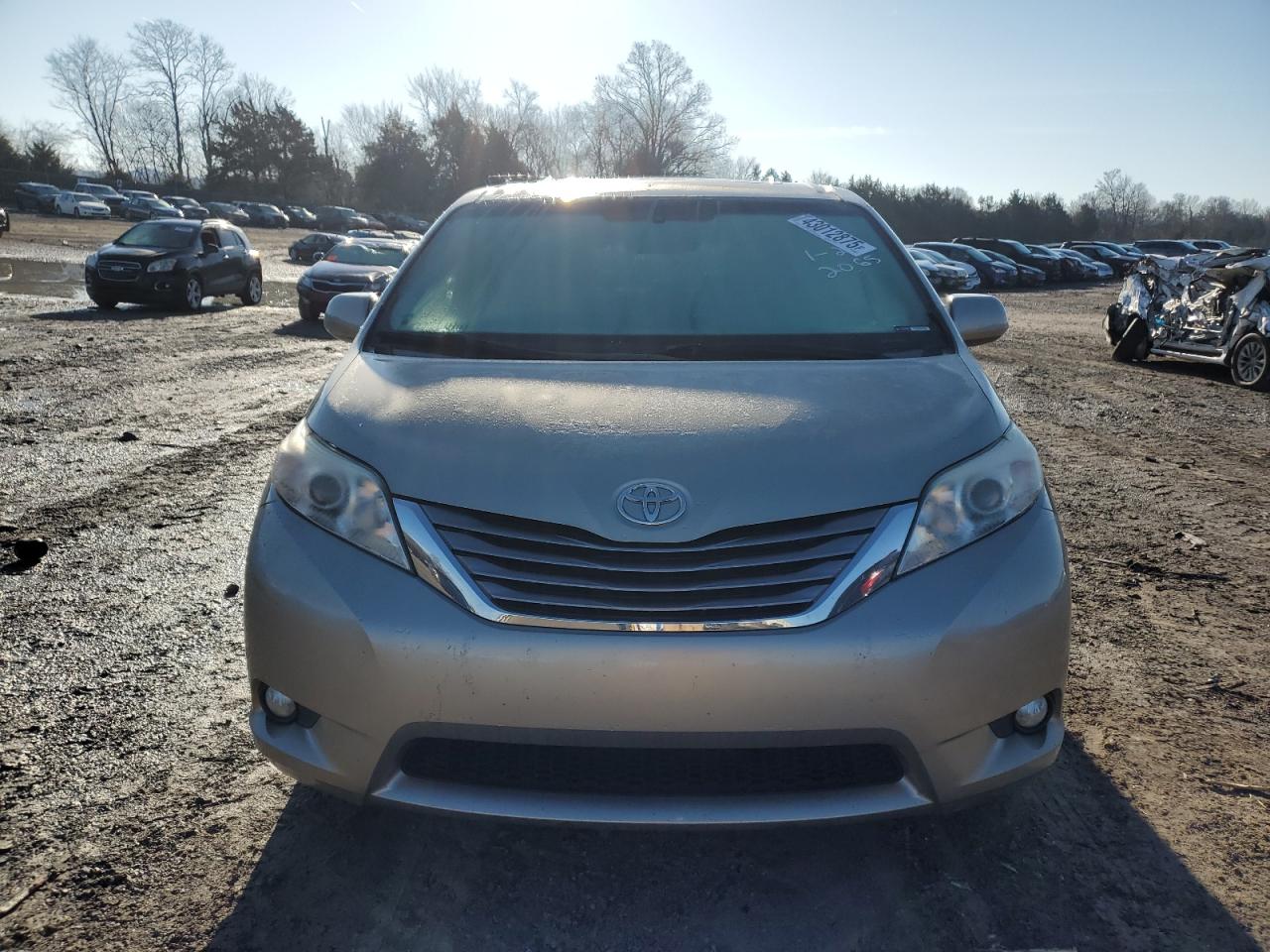 2015 Toyota Sienna VIN 5TDYK3DC9FS672065 Copart auction photo, all over / undercarriage damage thumbnail 5