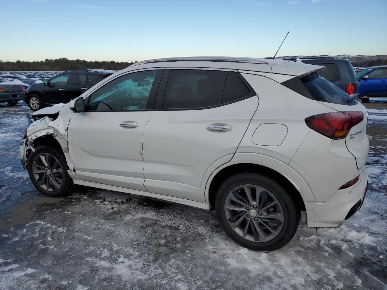2021 Buick Encore VIN KL4MMESLXMB122105 Copart auction photo, front end / minor dent/scratches damage thumbnail 2