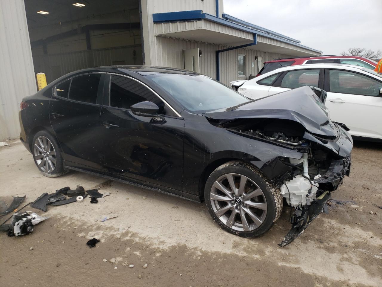 2021 Mazda 3 VIN JM1BPABL9M1330575 Copart auction photo, front end damage thumbnail 4