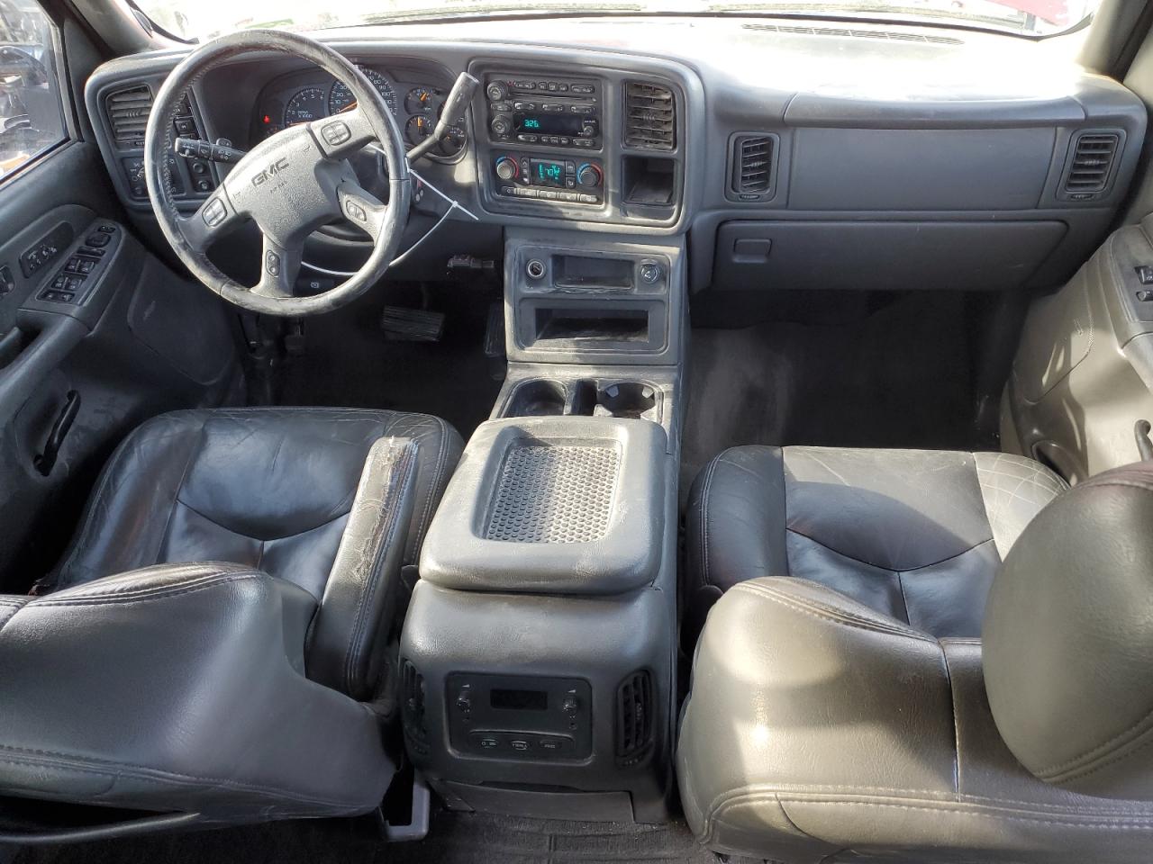 2004 GMC Sierra VIN 1GTGK23U64F211175 Copart auction photo, side / rear end damage thumbnail 8
