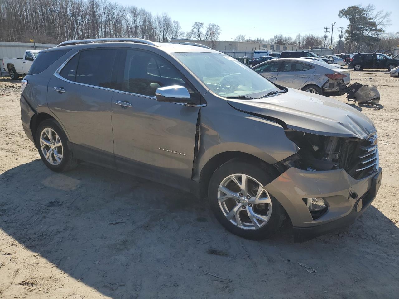 2018 Chevrolet Equinox VIN 3GNAXMEV0JS613040 Copart auction photo, front end / rear end damage thumbnail 4