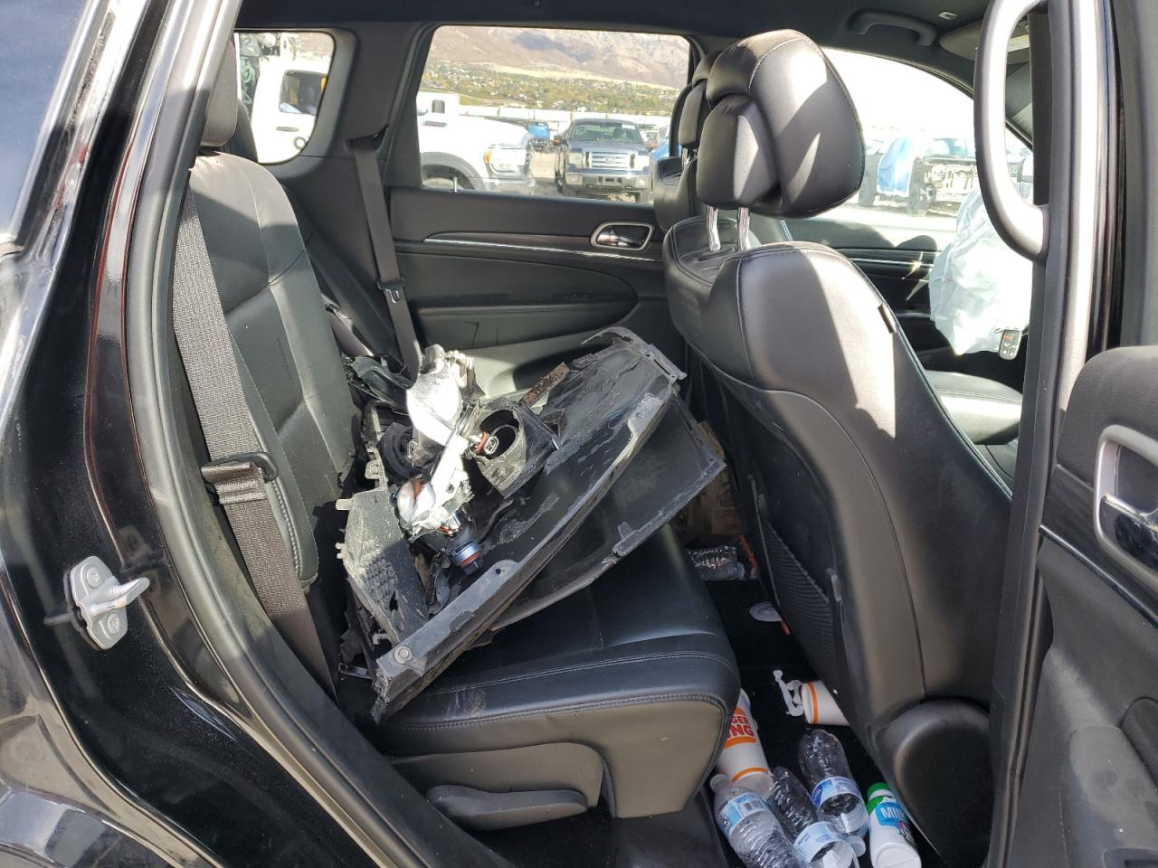 2019 Jeep Grand Cherokee VIN 1C4RJFBG3KC711484 Copart auction photo, biohazard/chemical / front end damage thumbnail 11