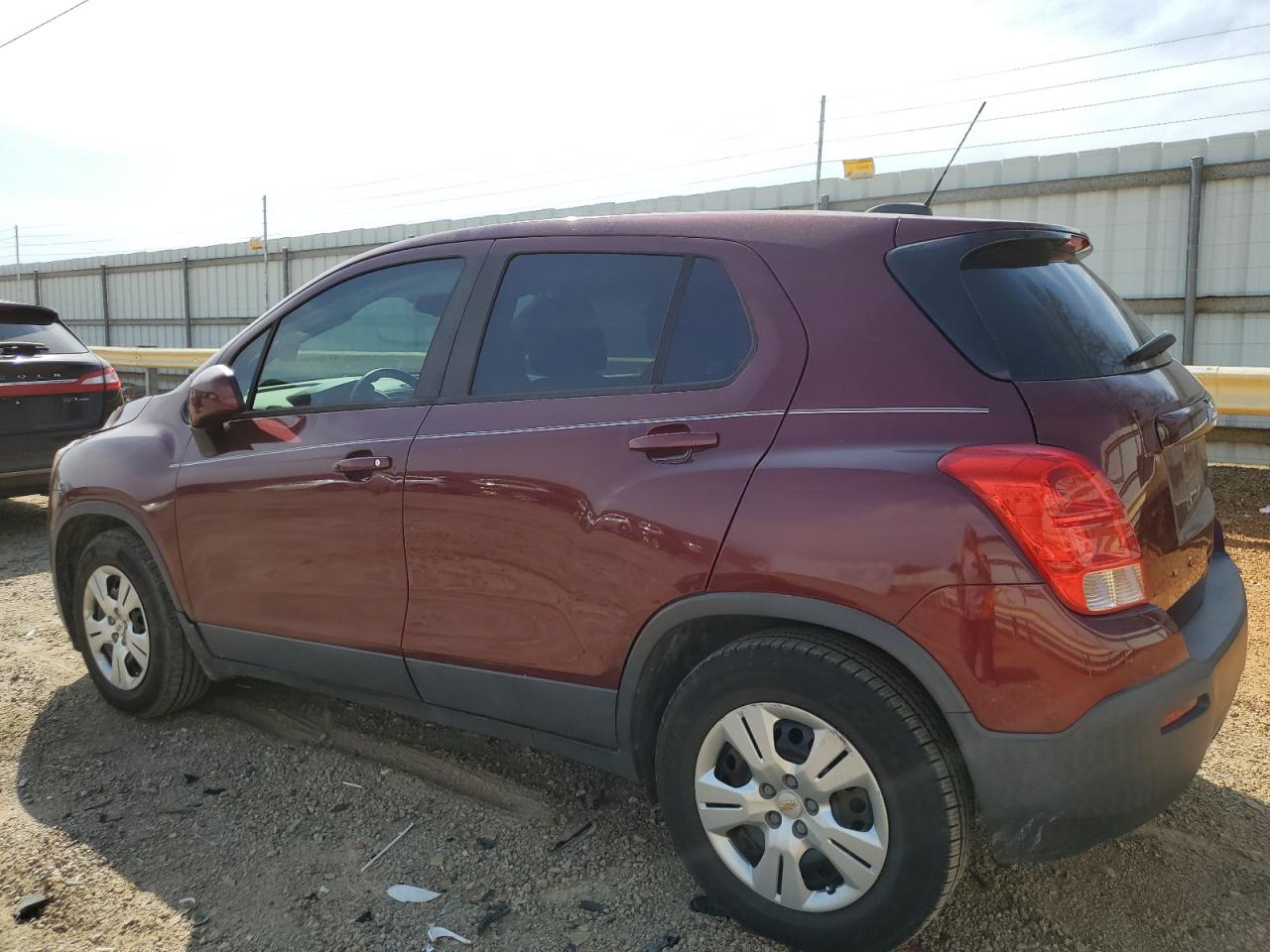 2016 Chevrolet Trax VIN 3GNCJKSB9GL263774 Copart auction photo, side / all over damage thumbnail 2