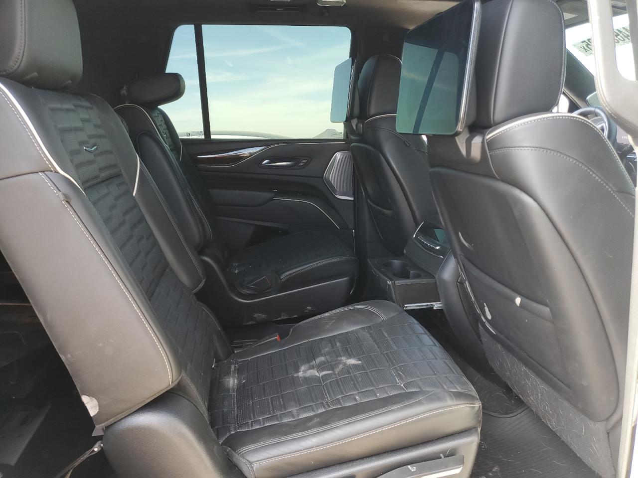 2022 Cadillac Escalade VIN 1GYS4GKL8NR129095 Copart auction photo, rear end damage thumbnail 10