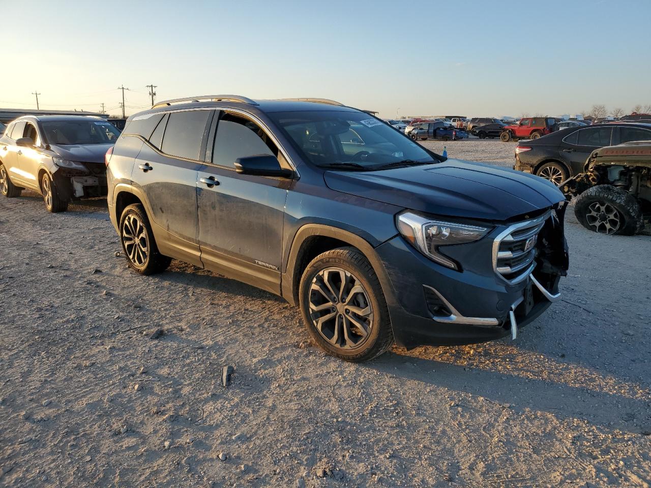 2021 GMC Terrain VIN 3GKALVEV2ML327820 Copart auction photo, front end / minor dent/scratches damage thumbnail 4